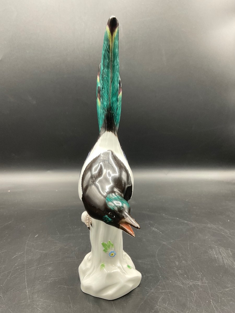 Meissen Polychrome Porcelain Depicting A Magpie Perched On A Tree Stump.-photo-3