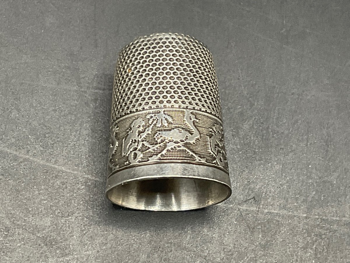 Sterling Silver Thimble Decorated With An Ostrich Pulling A Chariot With A Figure.-photo-4