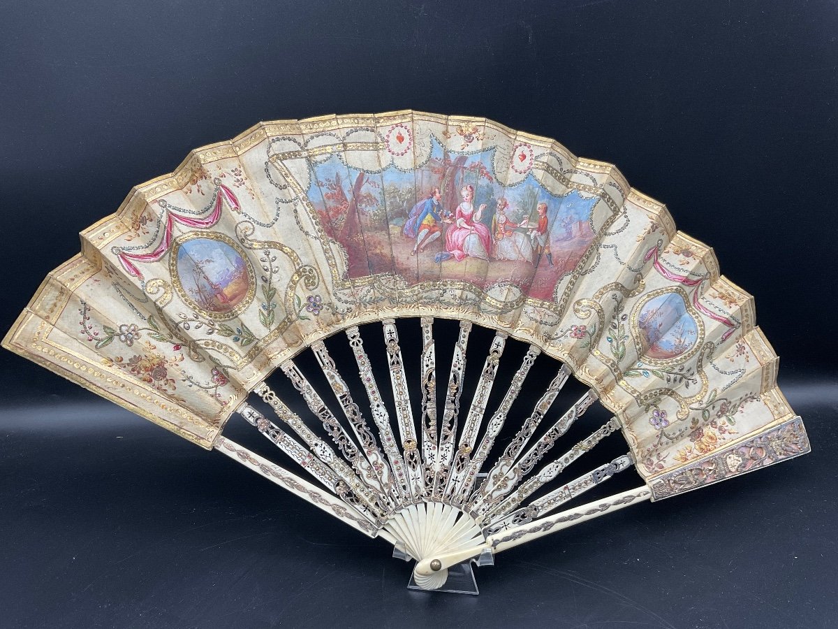 Folded Fan From Maison Duvelleroy In Paris With Its Original Box, Late 19th Century.