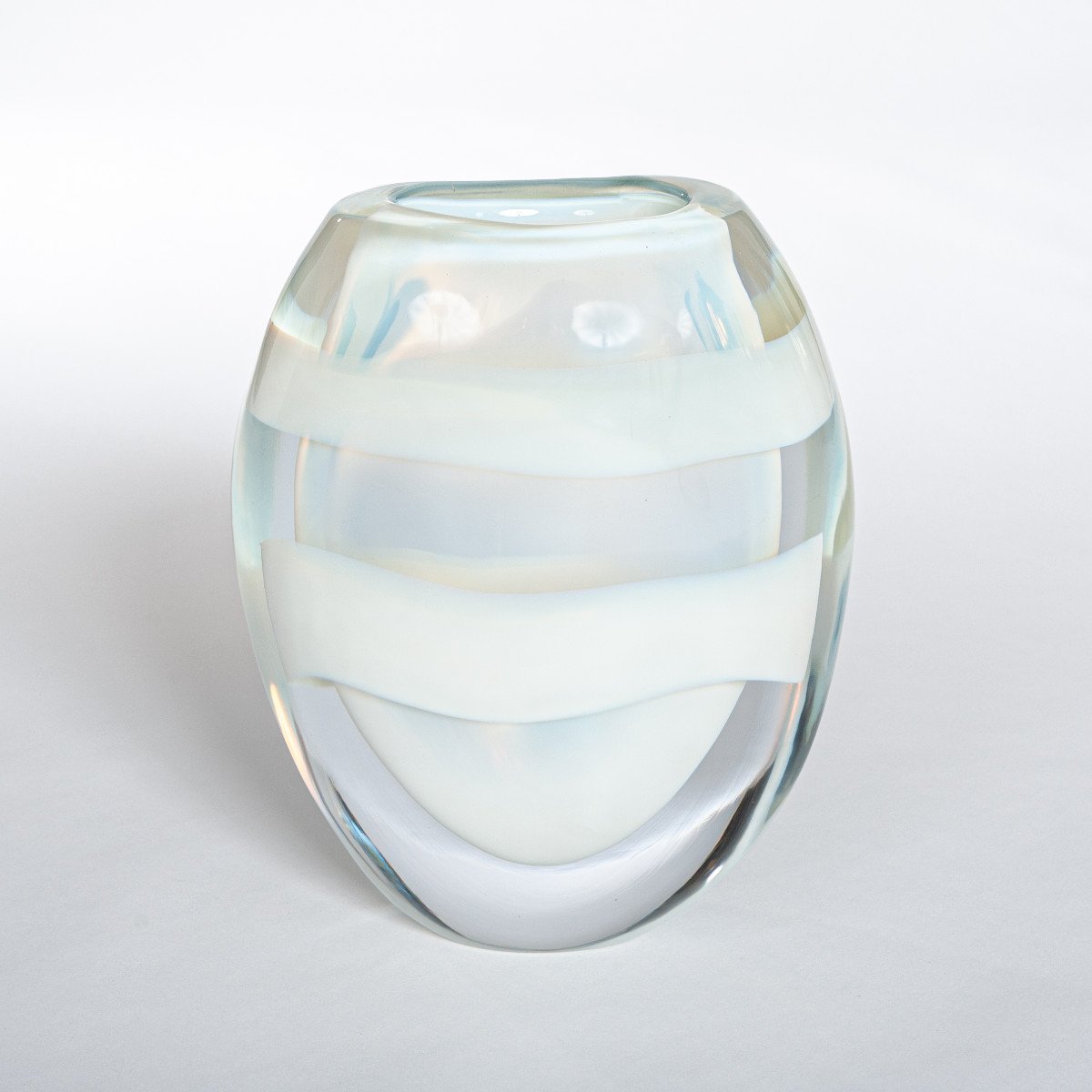 Modern Italian Heavy Opalescent Murano Glass Vase Signed By P. Signoretto-photo-2