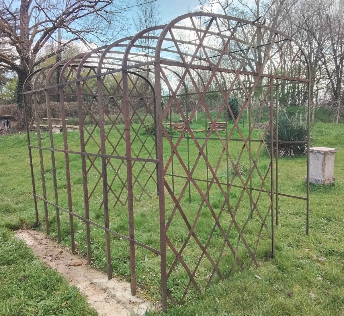 Arbor, Iron Gazebo 