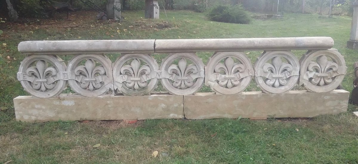 Balcony In Natural Hard Stone With Lily Flowers-photo-2