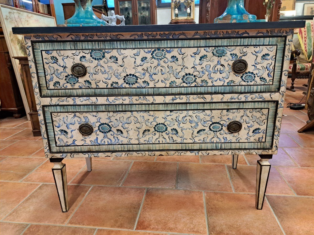 Louis XVI Painted Chest Of Drawers-photo-2