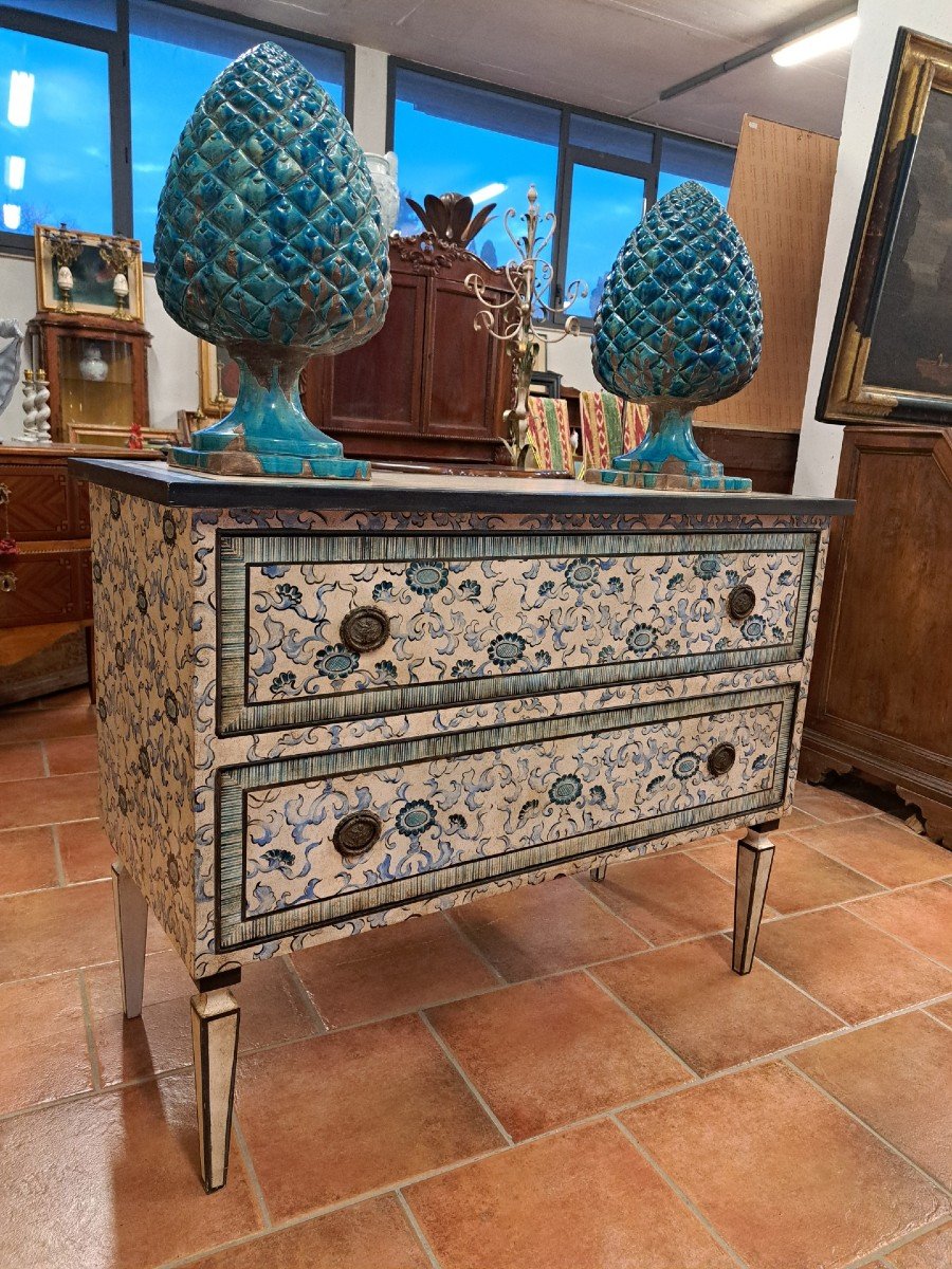 Louis XVI Painted Chest Of Drawers