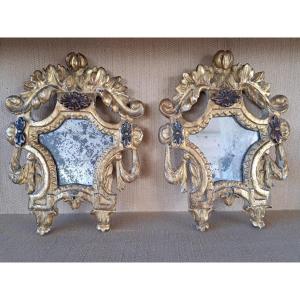 Paire De Petits Miroirs Dorés Et Mécaniques Du 18ème Siècle