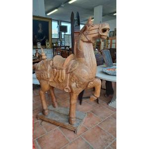 Grand Cheval Sculpté En Bois