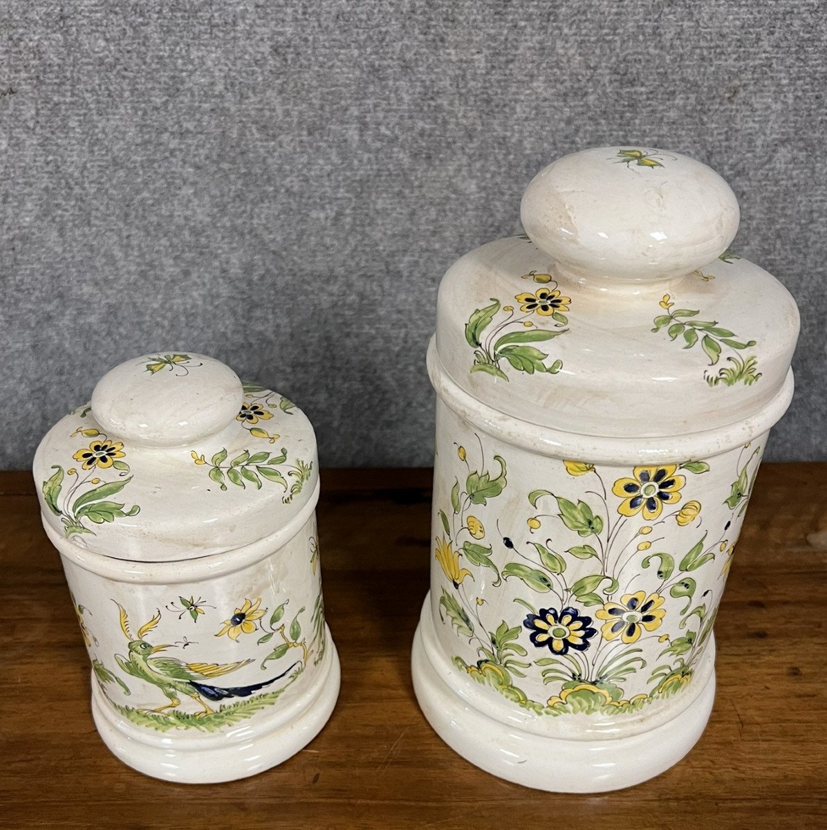 Moustiers 20th Century: 2 Porcelain Bomb Pots With Hand-painted Decor-photo-3