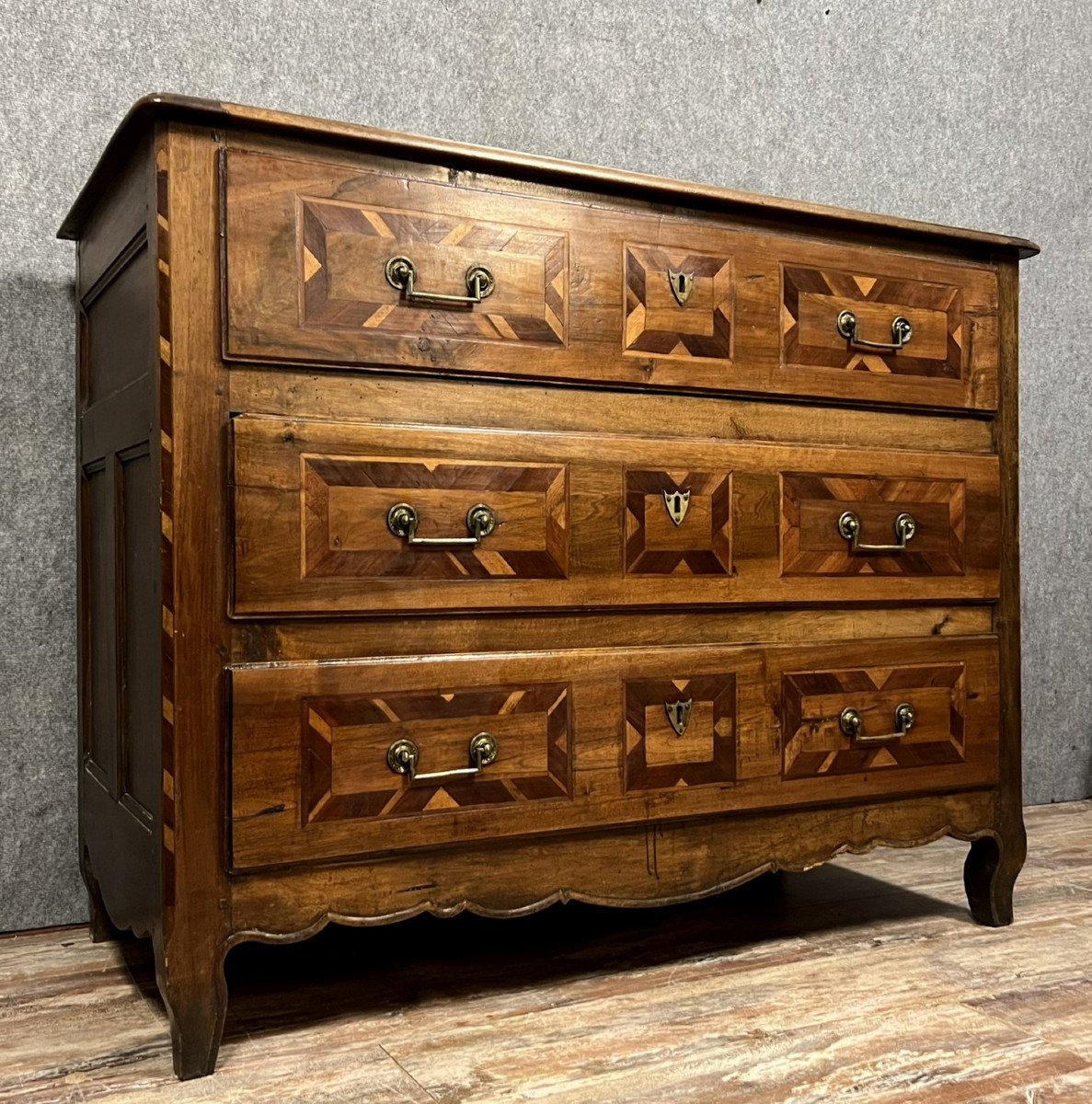 Commode d'époque Transition Louis XV / Louis XVI En Marqueterie -photo-1