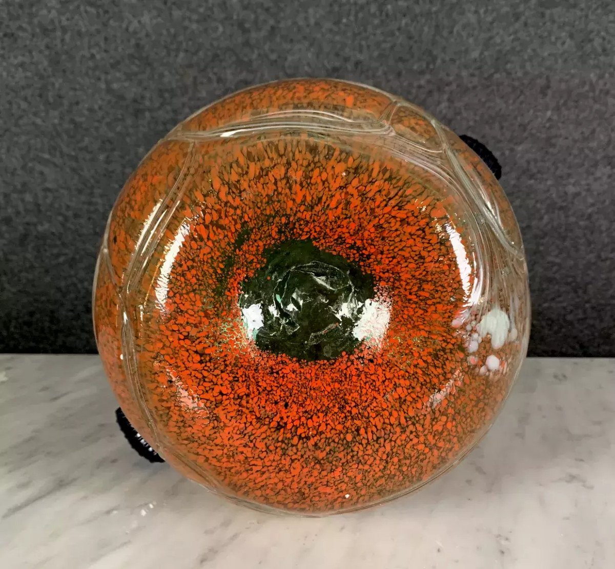 Vase Boule En Verre Sillonné à Décors De Couleurs Marbrées-photo-1