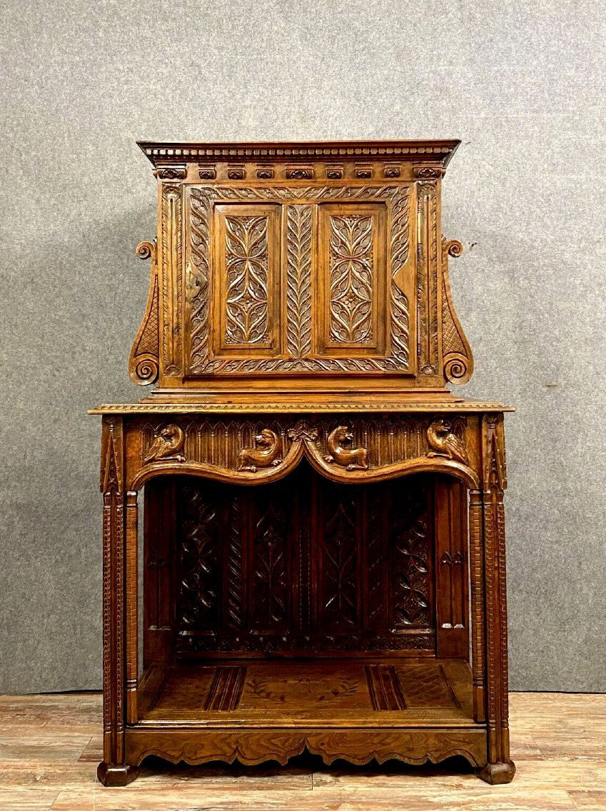 Cabinet Dressoir Style Renaissance Gotique En Noyer Massif