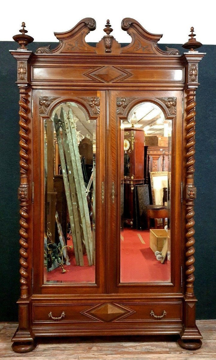 Armoire Bibliothèque Renaissance De Pavillon De Chasse En Noyer 