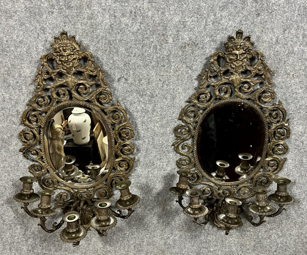 Important Pair Of Renaissance Style Mirror-based Sconces In Chiseled Bronze -photo-3