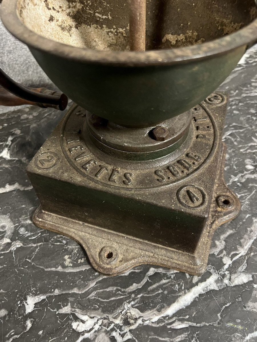 Old Peugeot Frères Countertop Coffee Grinder In Cast Iron And Wood -photo-6