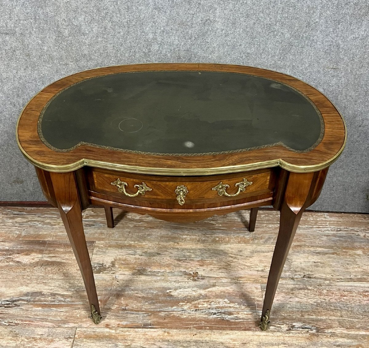 Louis XV Style Kidney Shaped Desk In Marquetry On All Sides -photo-1