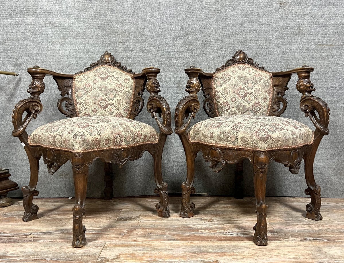 Très Rare Paire De Fauteuils Vénitiens Dans Le Style De La Renaissance Italienne  