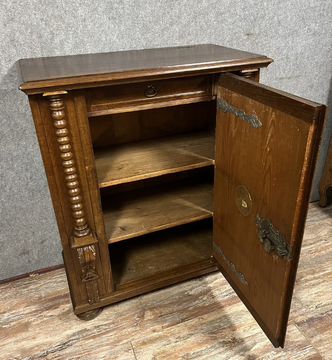 Ceremonial Furniture In Oak And Burl Louis XIII Period -photo-3