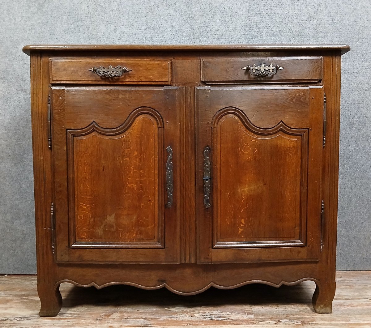 Rustic Louis XV Period Sideboard In Oak And Poplar-photo-1