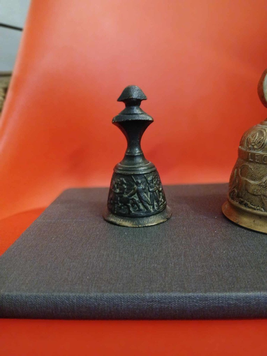 Display Case Items: 1 Gilt Bronze Monastery Bell And 1 Patinated Bronze Table Bell-photo-4