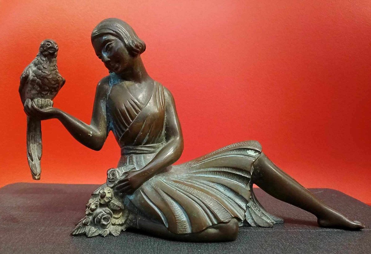 Sujet En Bronze La Femme Au Perroquet