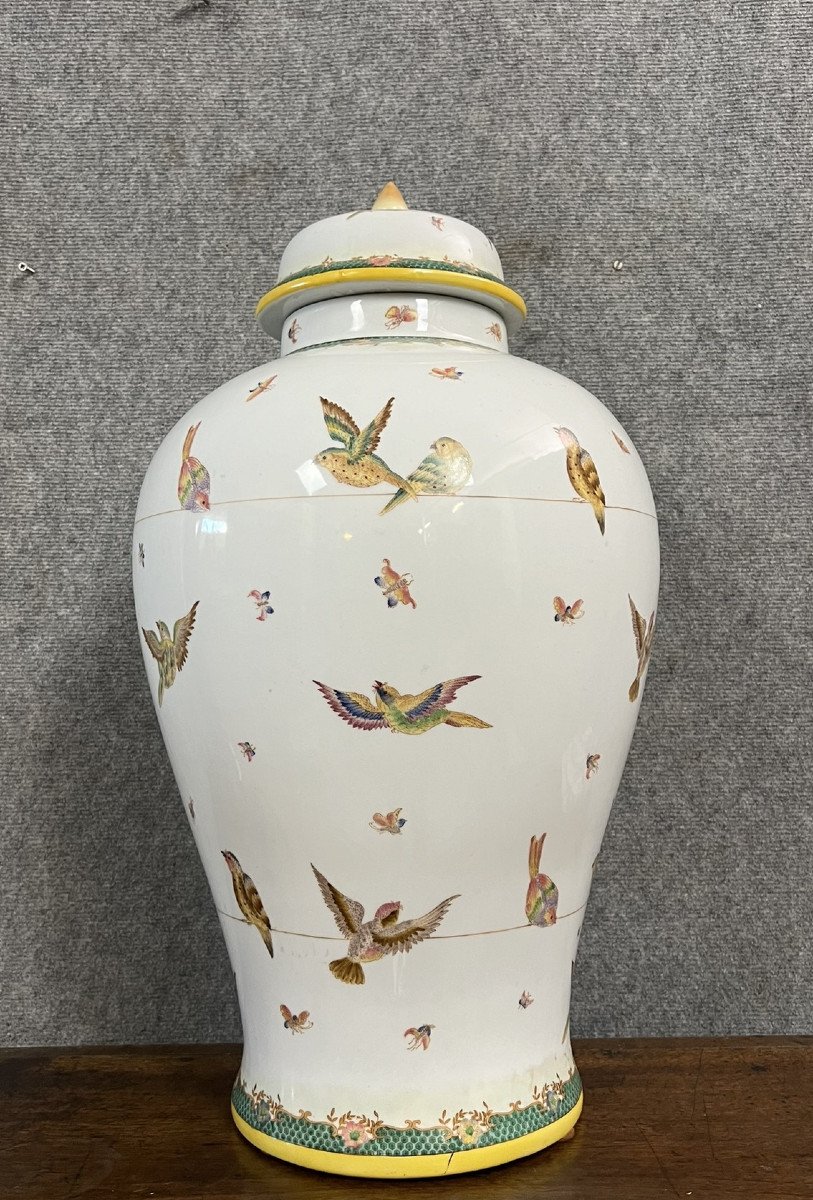 China Circa 1900: Large Porcelain Covered Pot With Birds In Flight Decor-photo-1