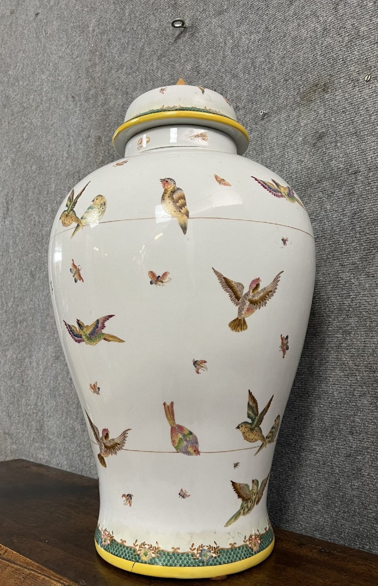 China Circa 1900: Large Porcelain Covered Pot With Birds In Flight Decor-photo-3