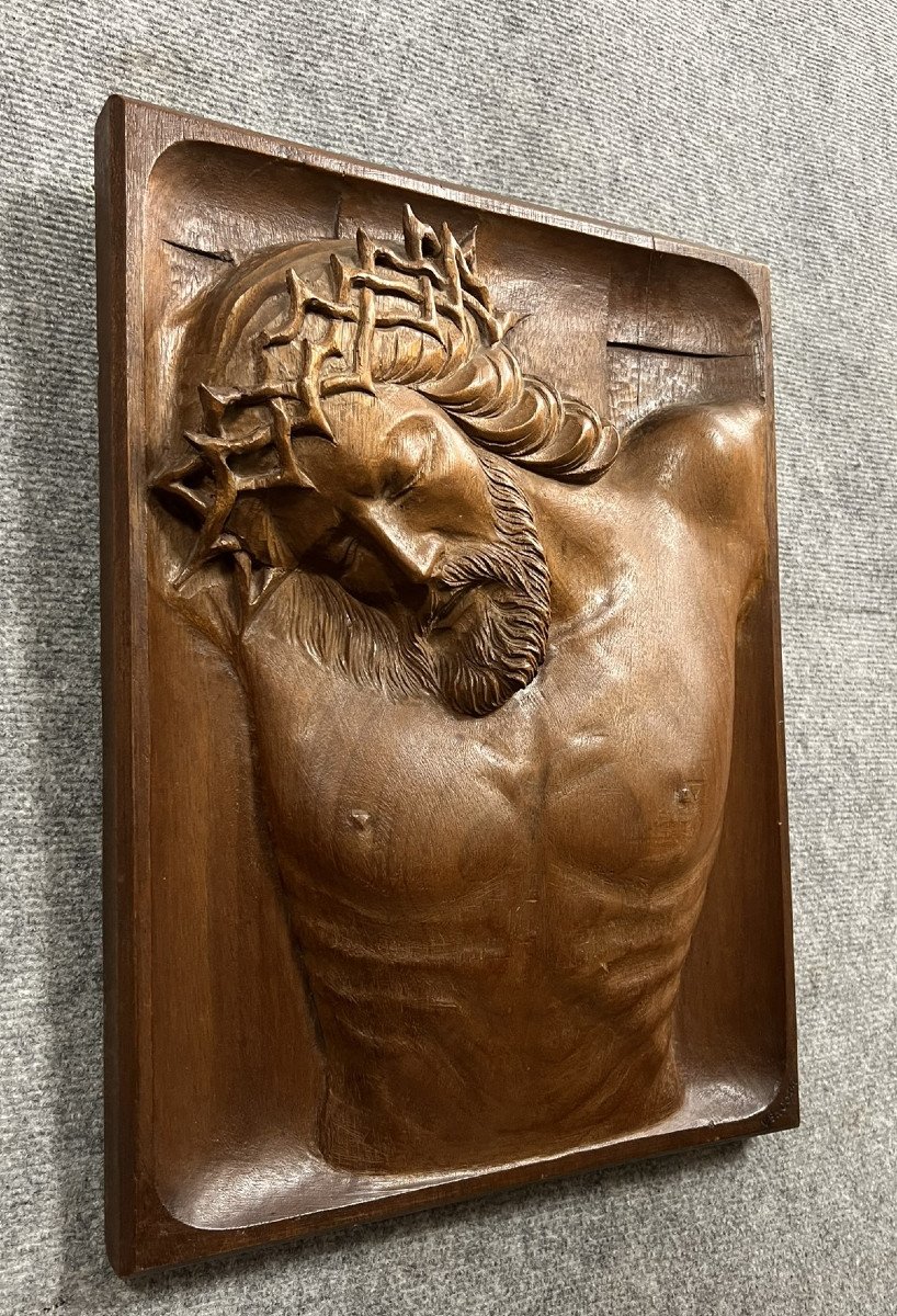 Solid Wood Sculpture Representing Christ With The Crown Of Thorns -photo-1