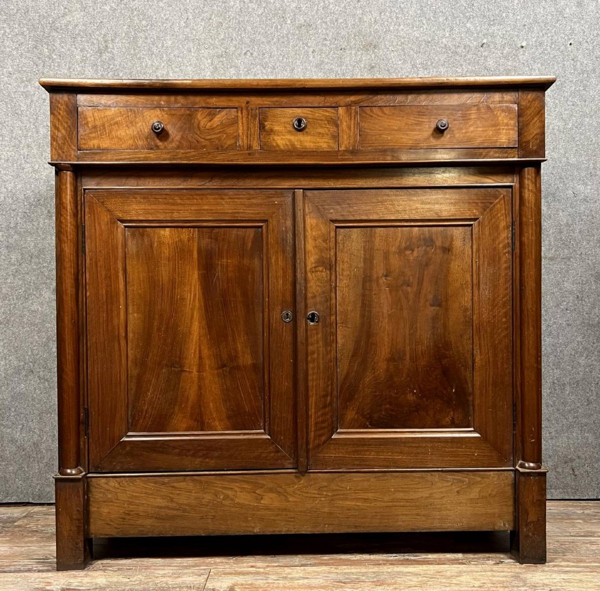 Important Lyonnais Buffet From The Empire Period In Walnut 