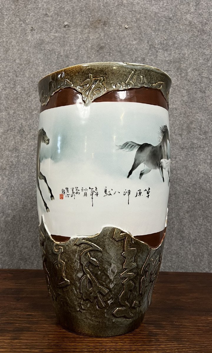  Asia 20th: Large Chinese Painted Porcelain Vase (a)  -photo-3