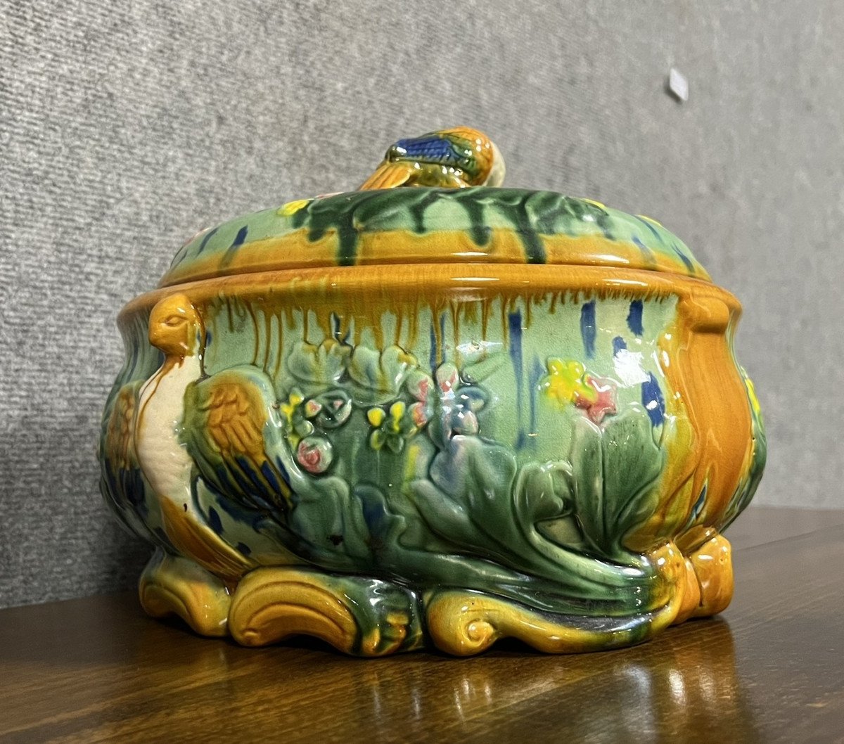 Parrot Soup Tureen In Colored Barbotine-photo-2