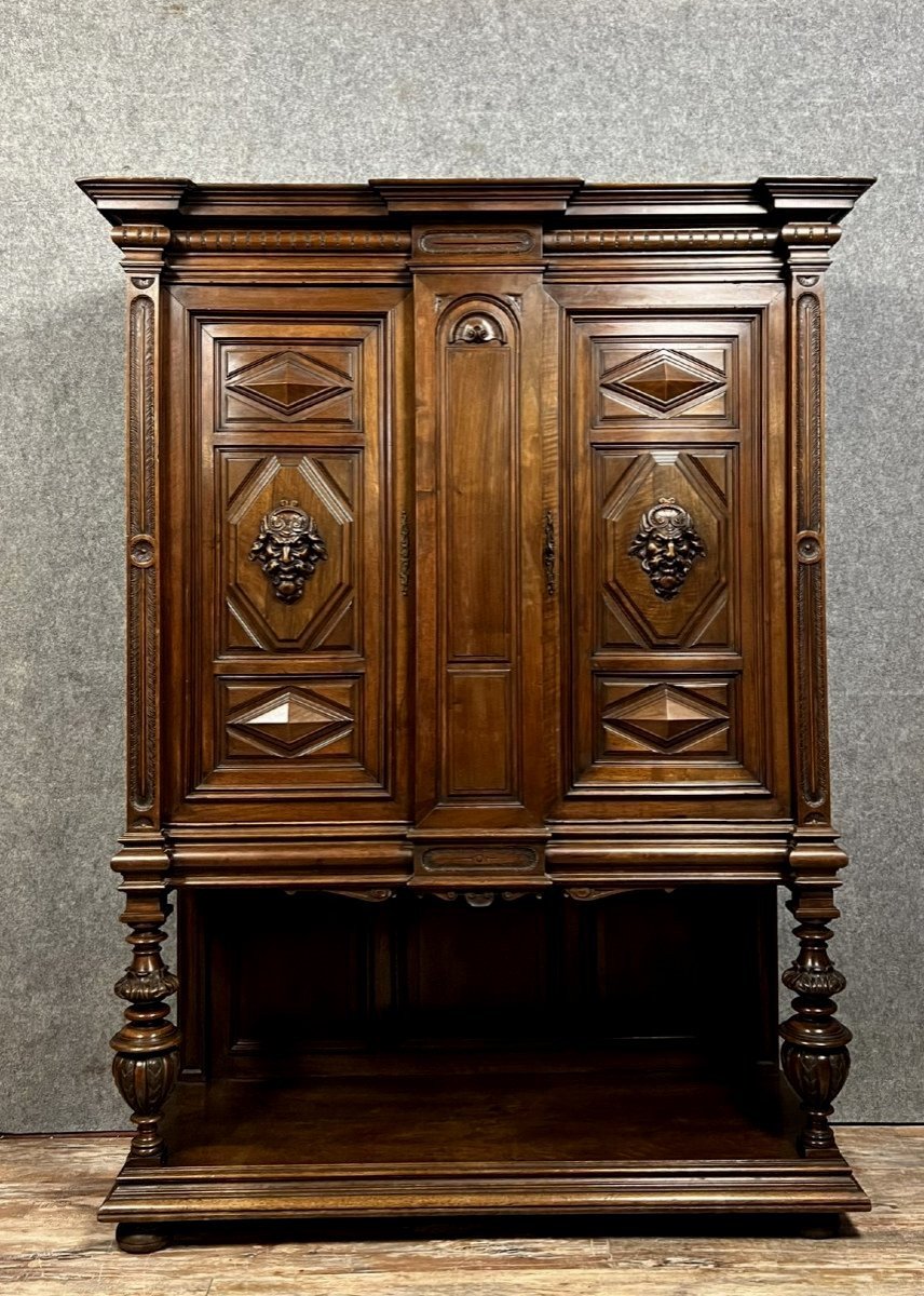 Cabinet Dressoir Style Renaissance En Noyer Massif -photo-1