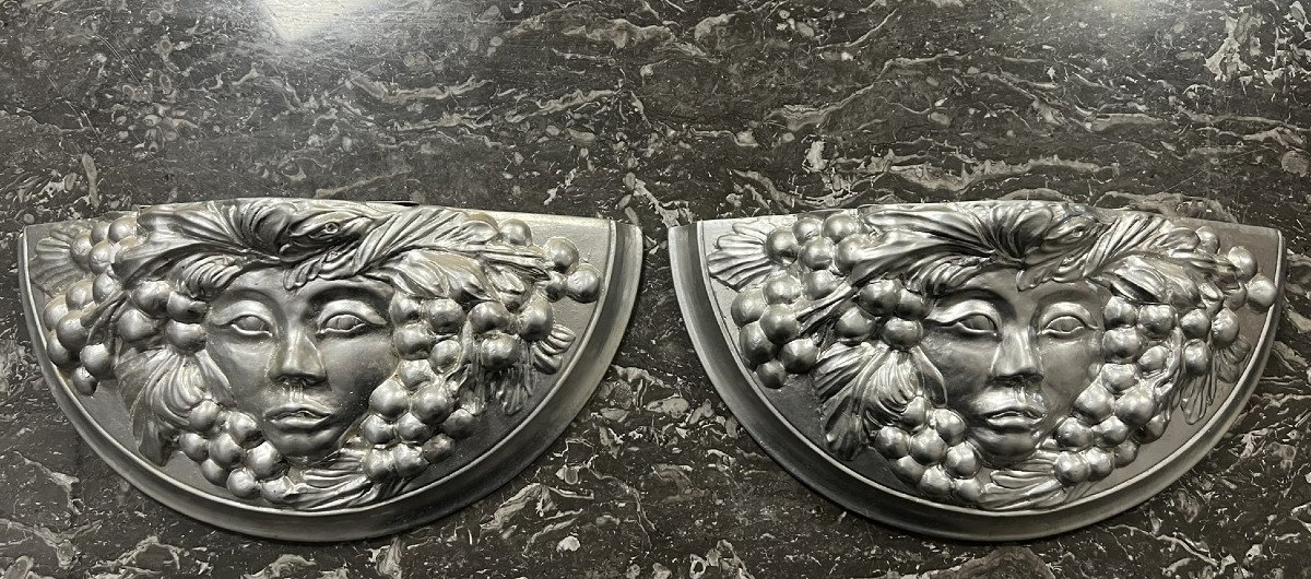 Rare Pair Of Vintage "medusa" Wall Lights In Silver Plaster