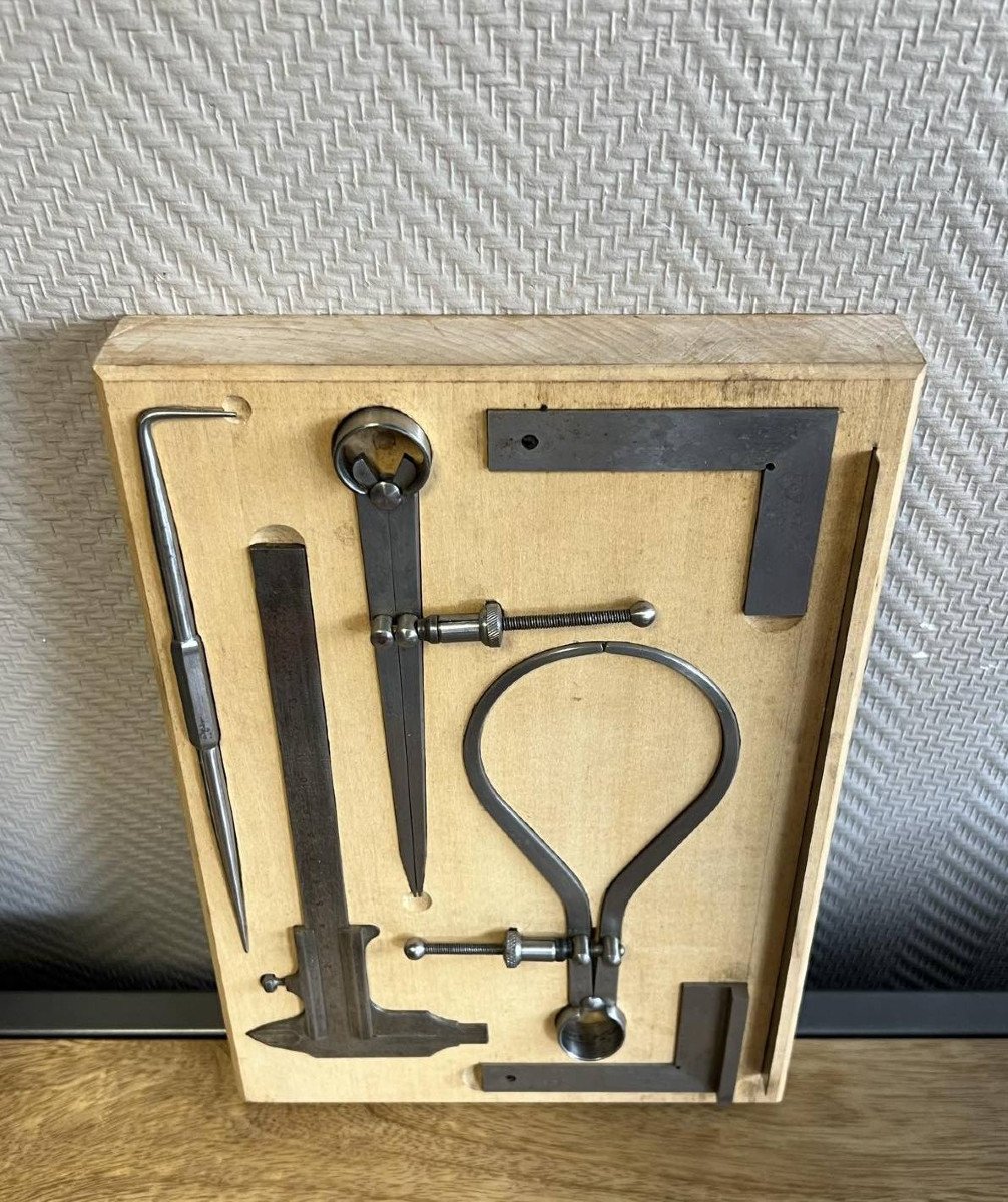 Anciens Outils De Précision Dans Leur Coffret -photo-3