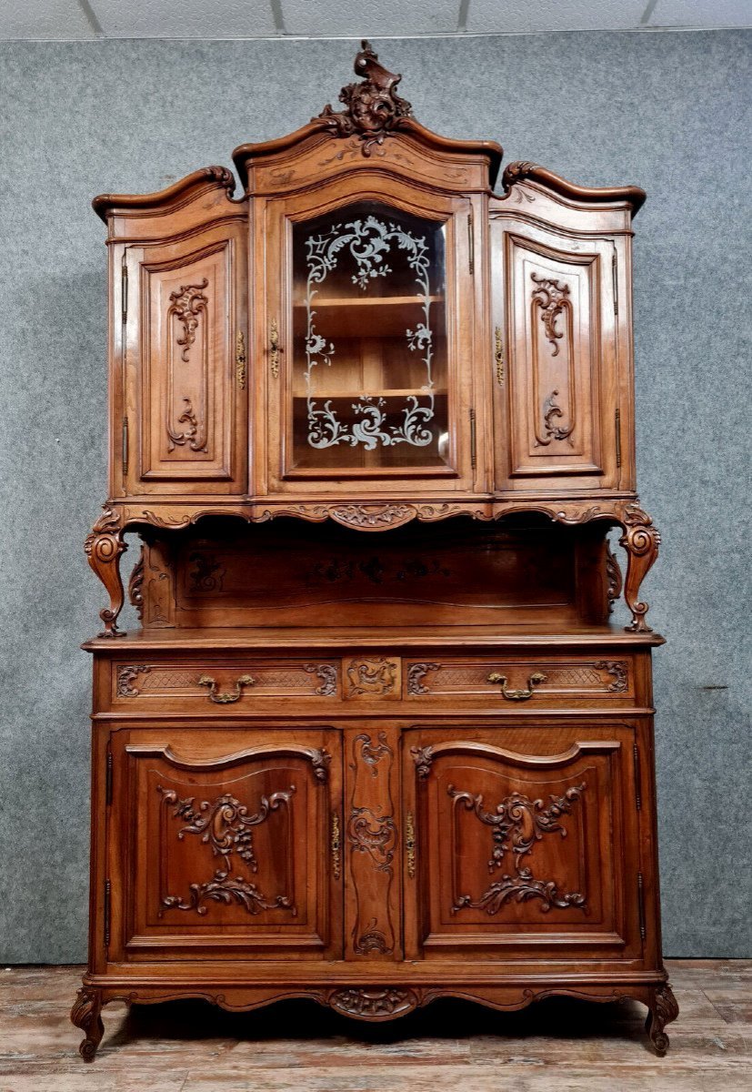 Louis XV Style Two-body Buffet In Walnut -photo-1