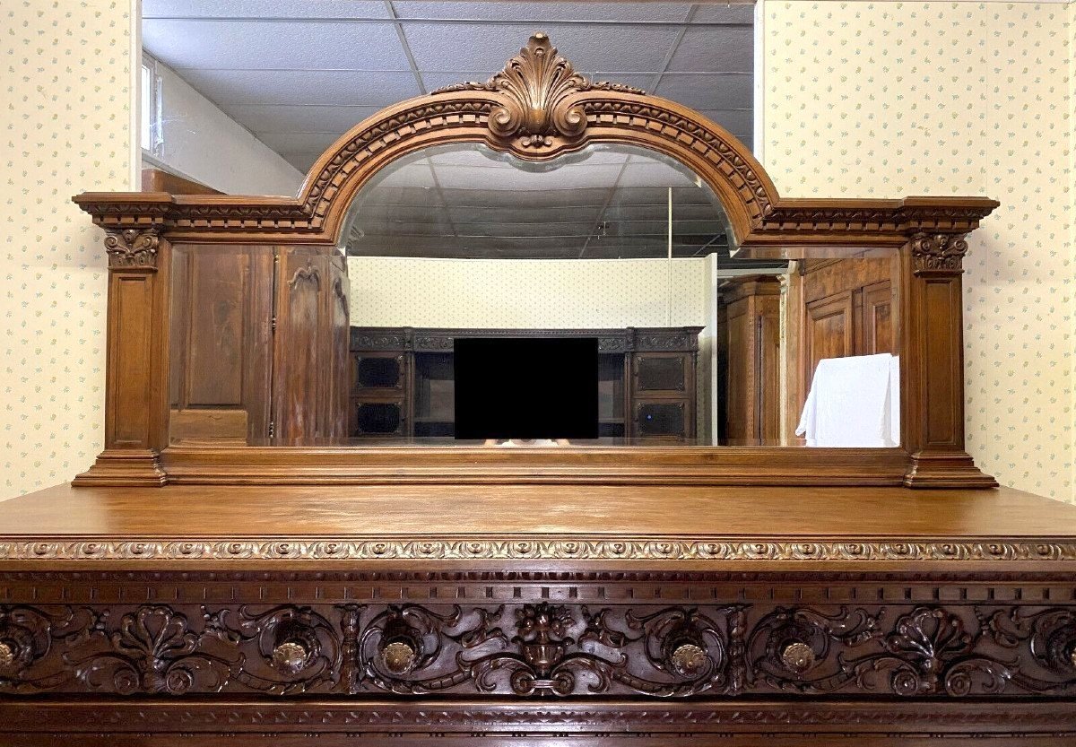 Very Important Renaissance Buffet In Carved Walnut -photo-4