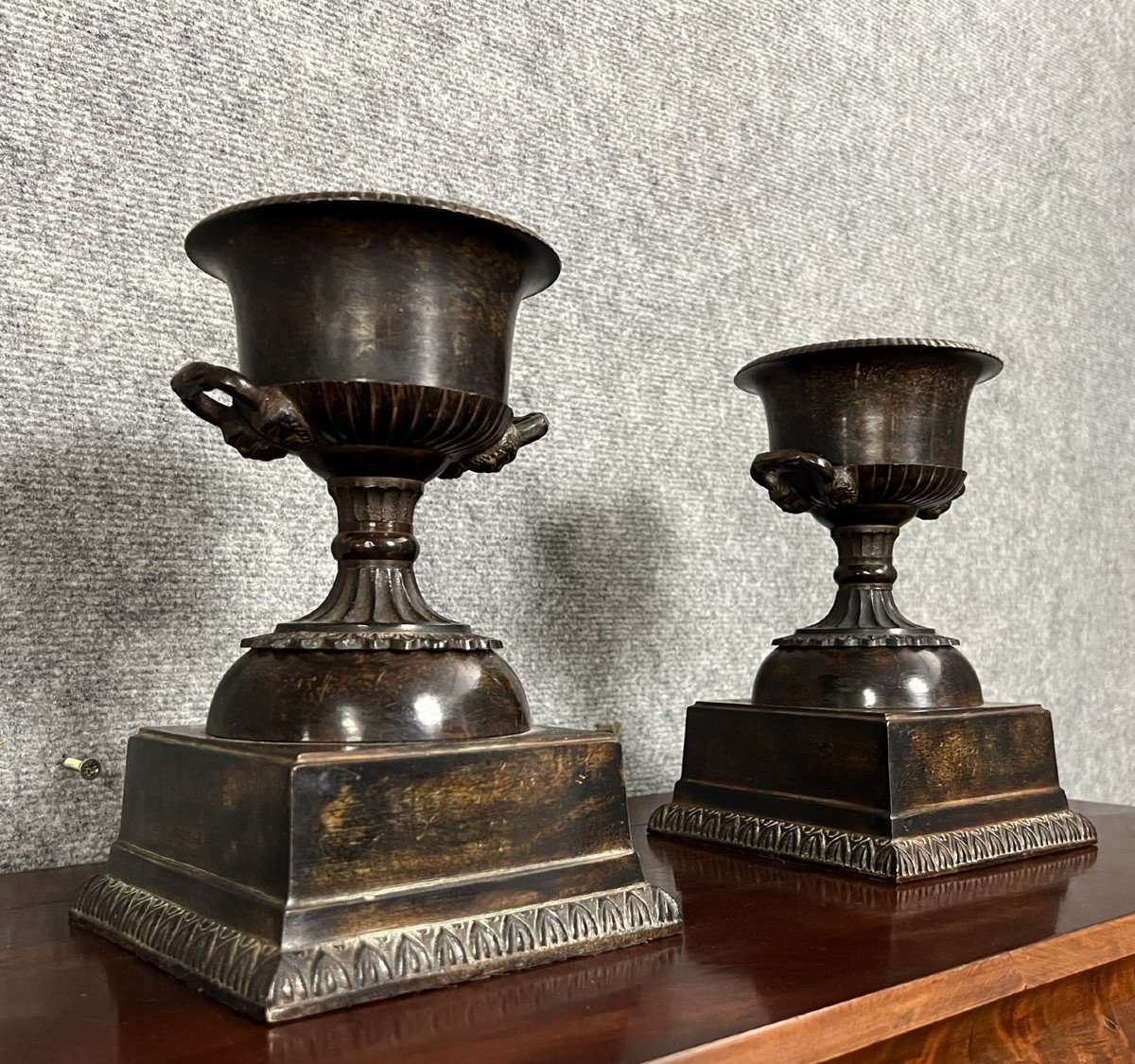 Pretty Pair Of Medici Vases In Polychrome Bronze Cassolettes -photo-1