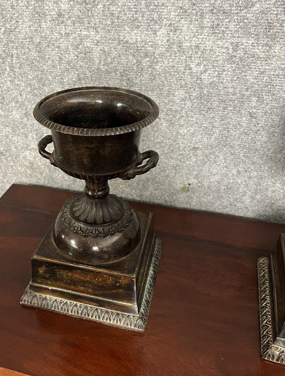 Pretty Pair Of Medici Vases In Polychrome Bronze Cassolettes -photo-3