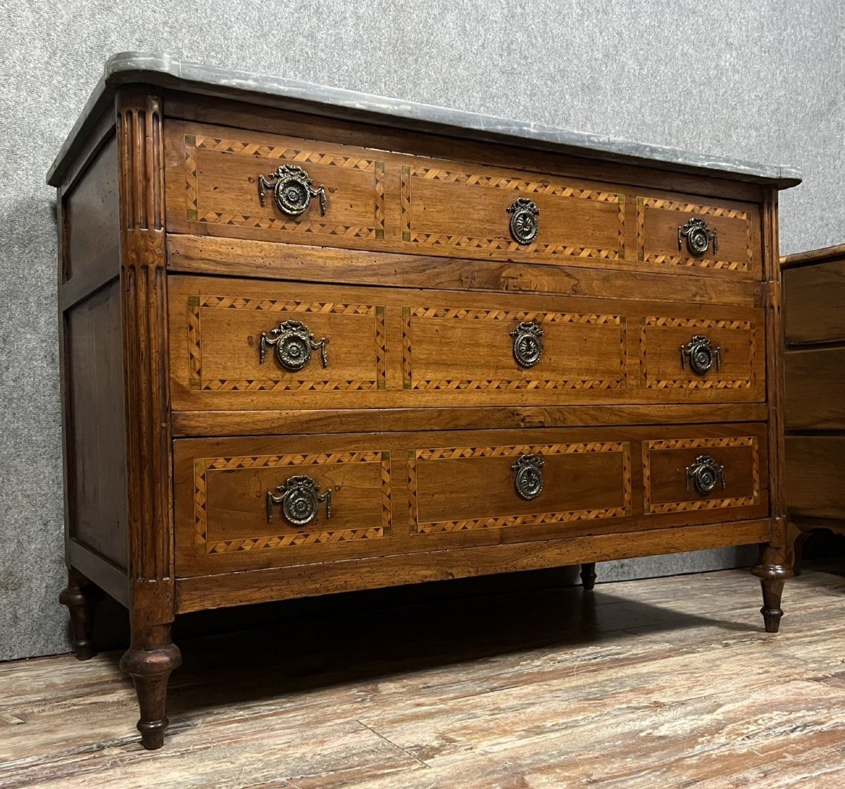 Louis XVI Period Chest Of Drawers In Marquetry -photo-2