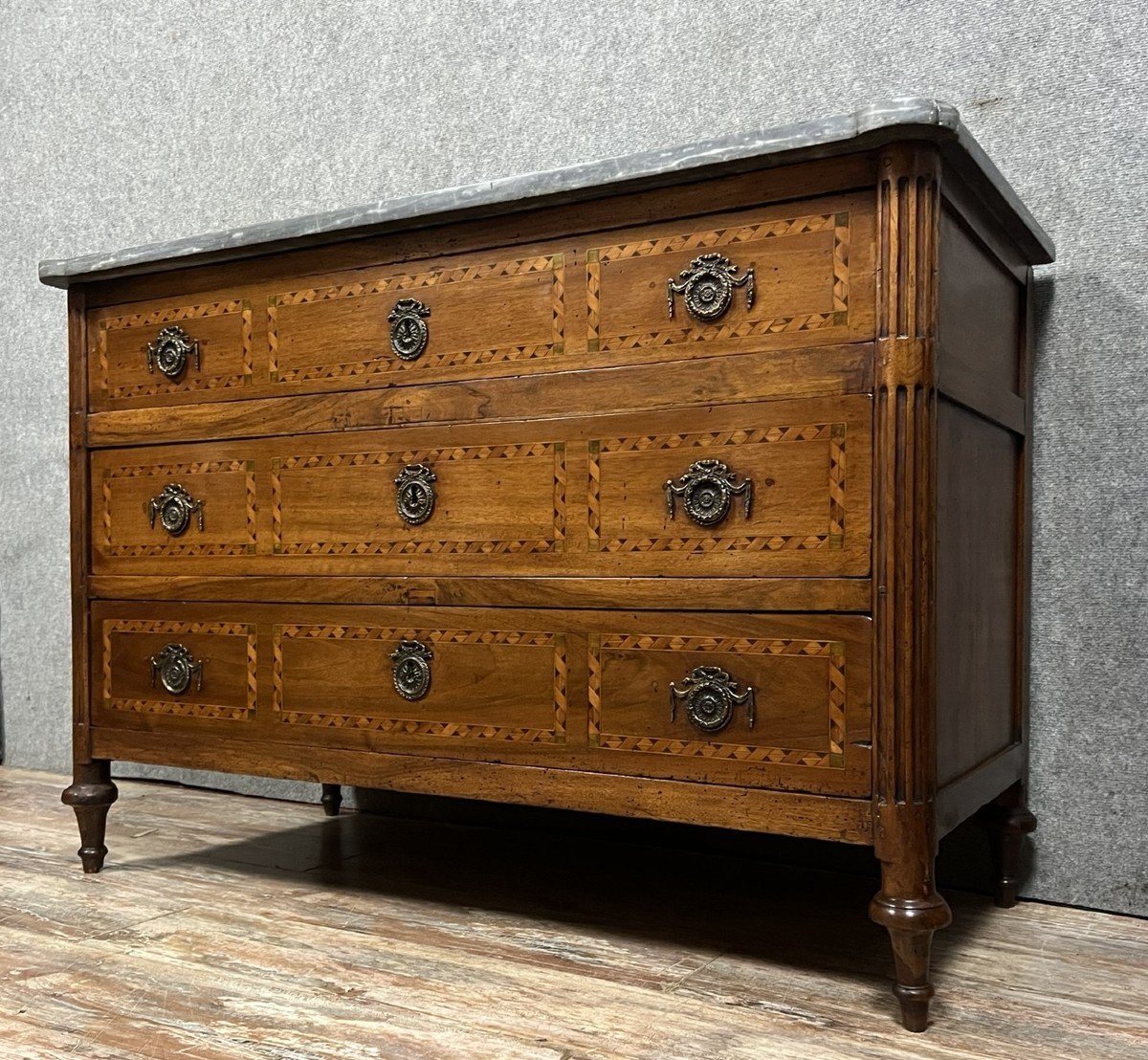 Louis XVI Period Chest Of Drawers In Marquetry -photo-3