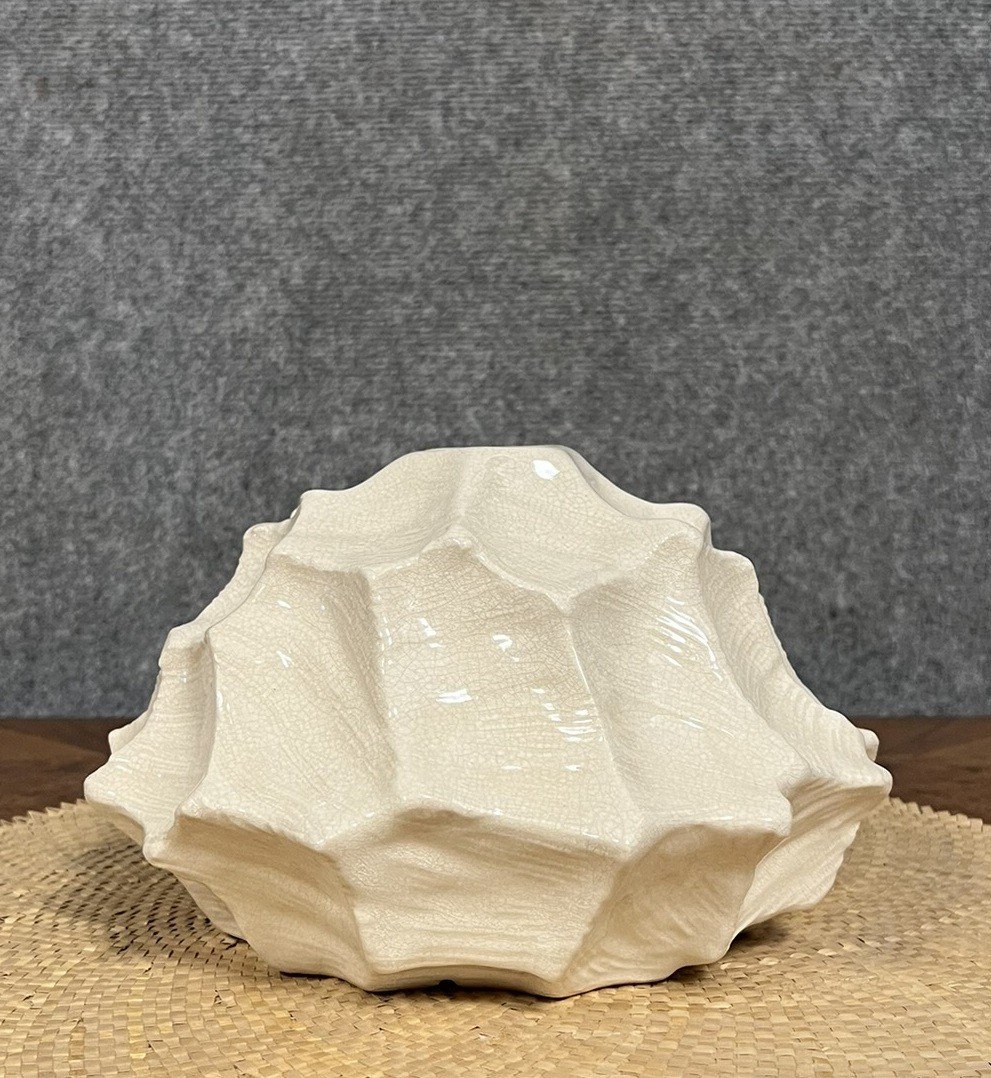 Cracked Earthenware Shell Vase-photo-1