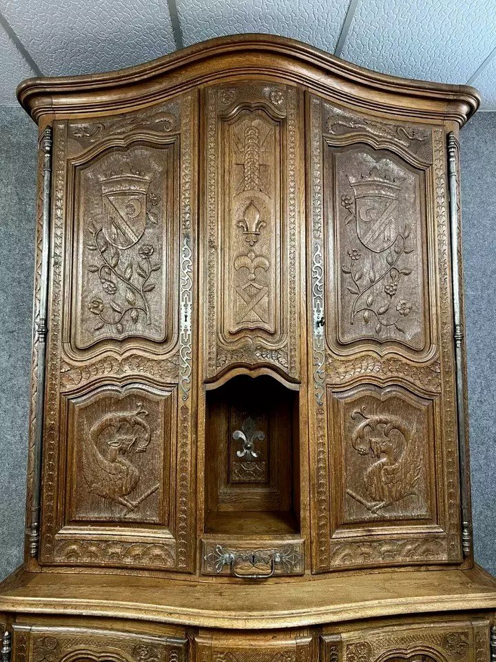 Monumental Louis XV Curved Buffet In Entirely Carved Oak (historical Attached) -photo-2