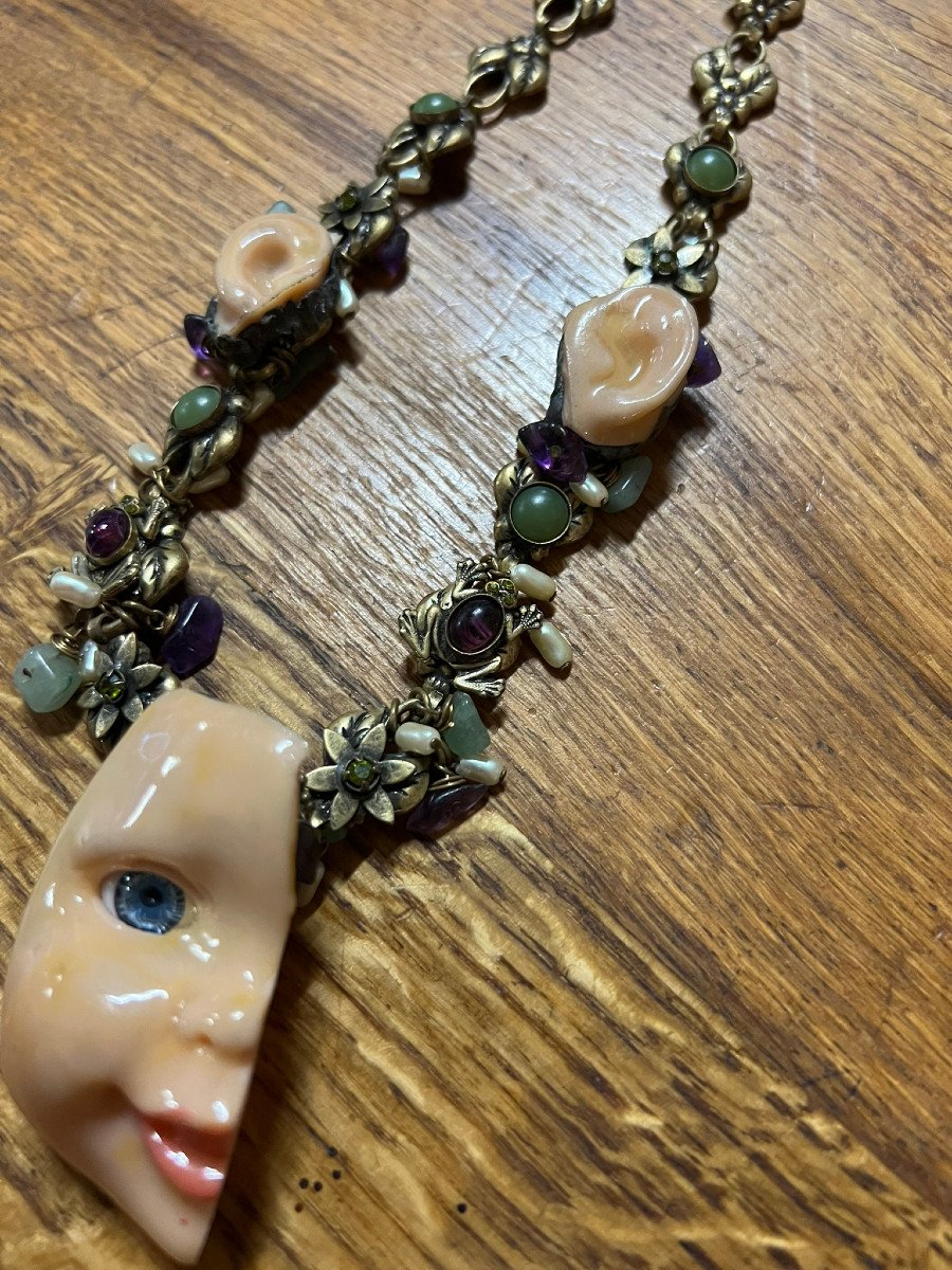 Vintage Curiosity Jewelry: Doll Head Necklace -photo-4