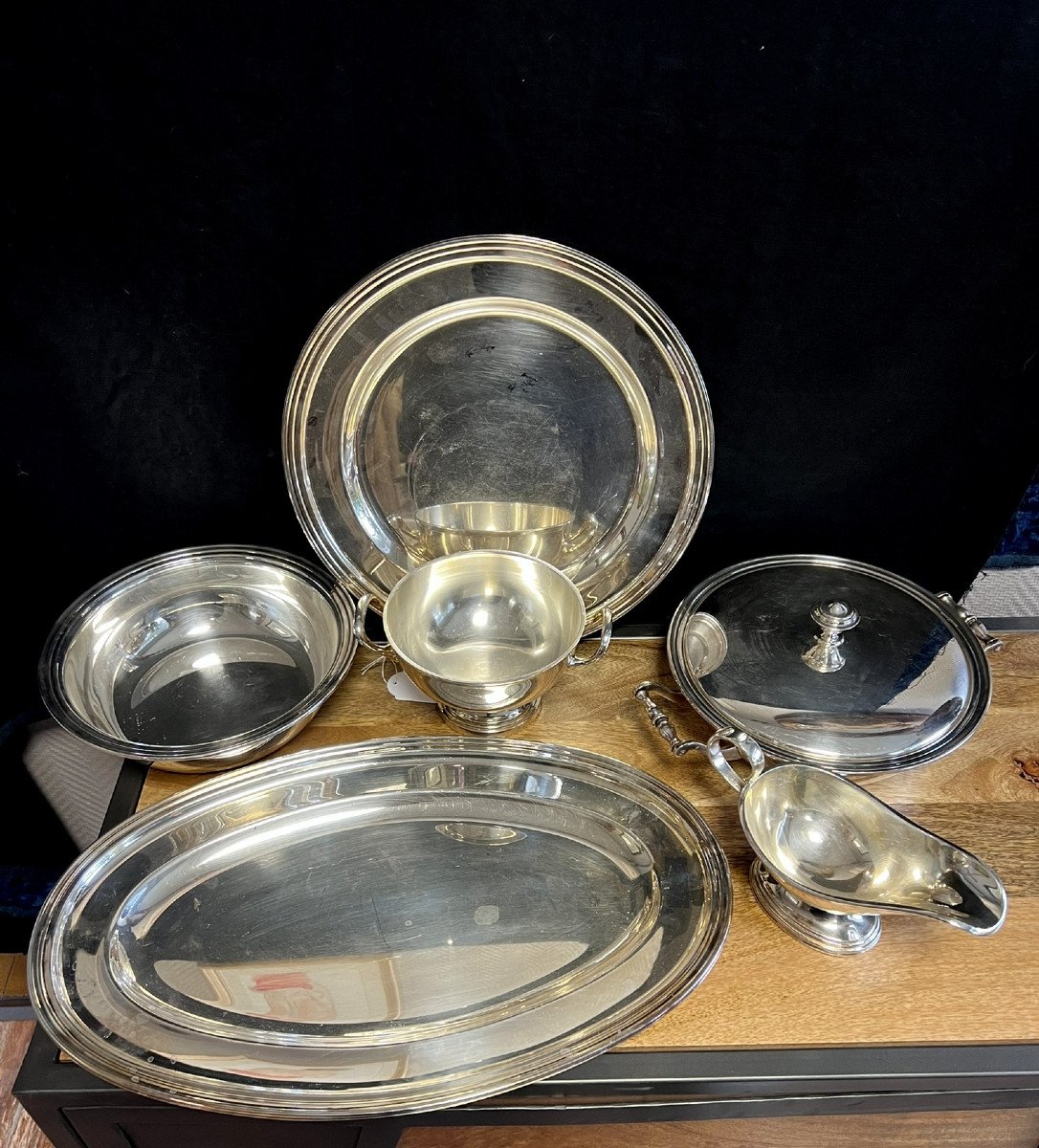 Tableware / Silver Metal / Shaped Pieces (o) -photo-1