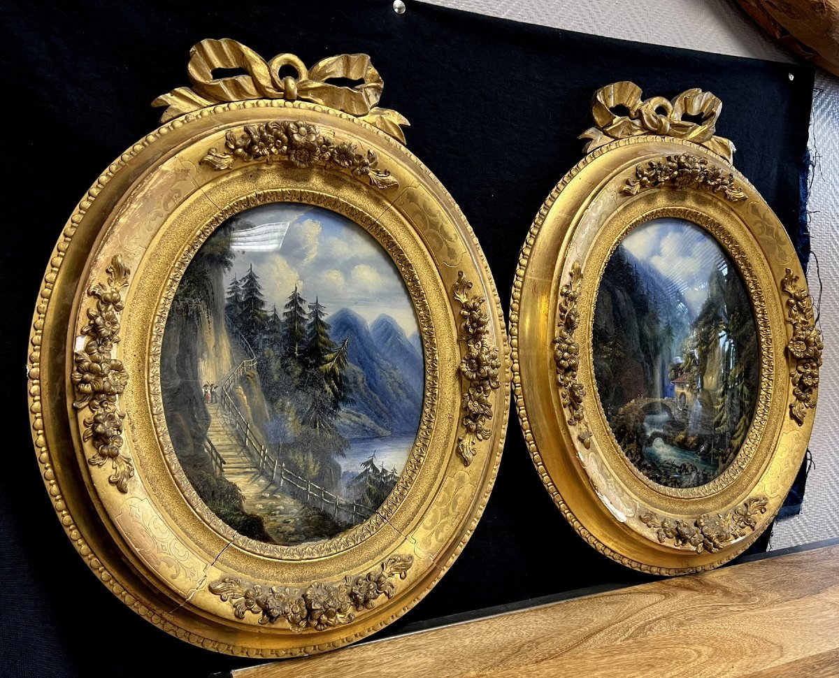 Rare Pair Of Oval Paintings Fixed Under Glass, 19th Century -photo-2