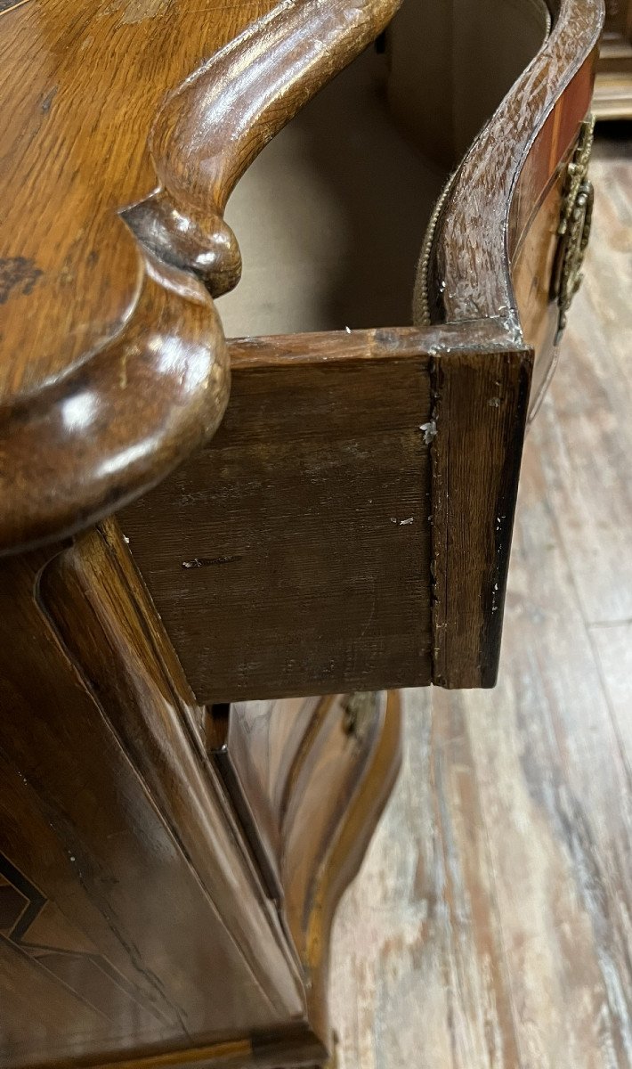 Louis XV Period Arbalète Chest Of Drawers In Marquetry -photo-6