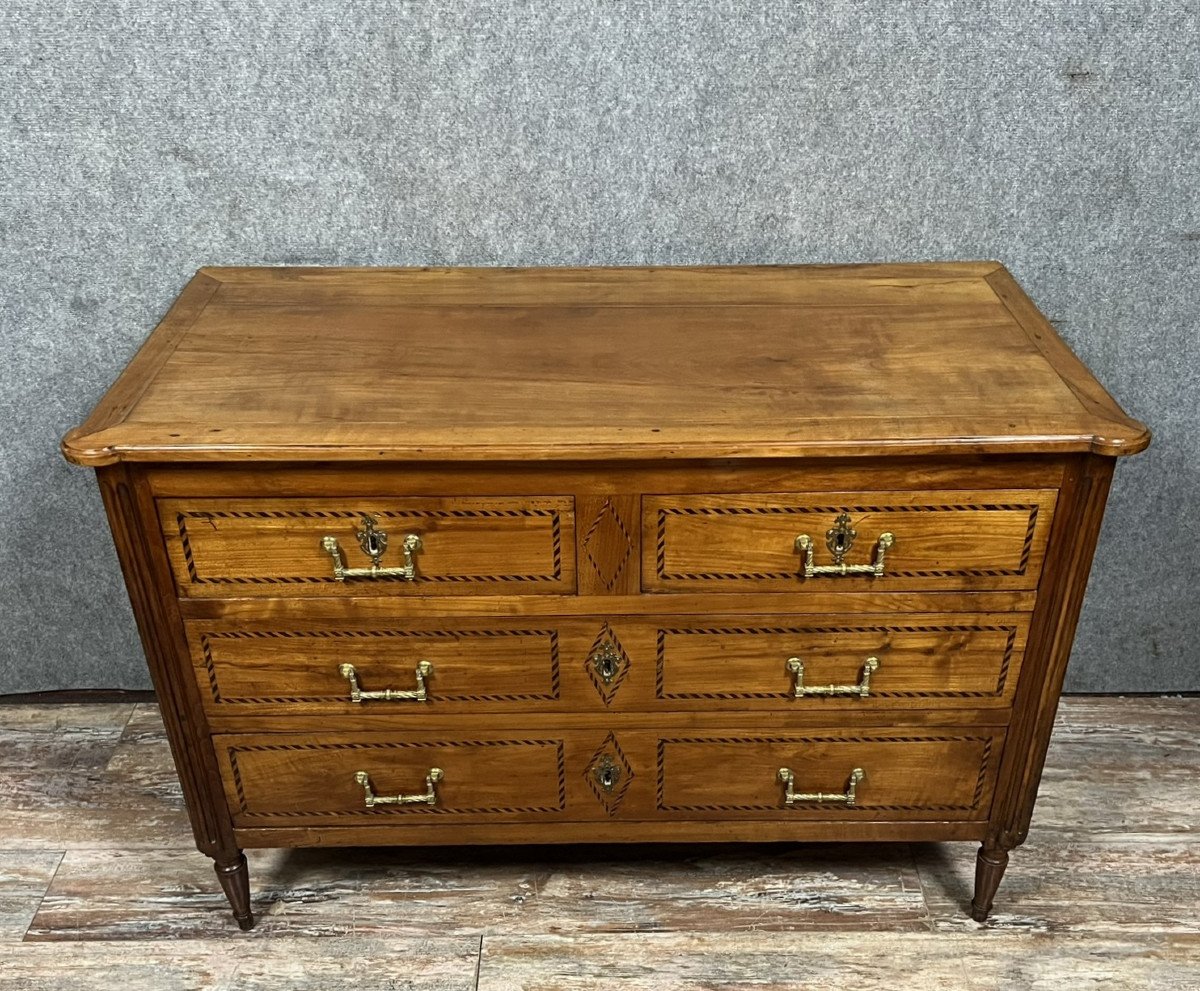 Superb Louis XVI Period Chest Of Drawers In Marquetry -photo-1