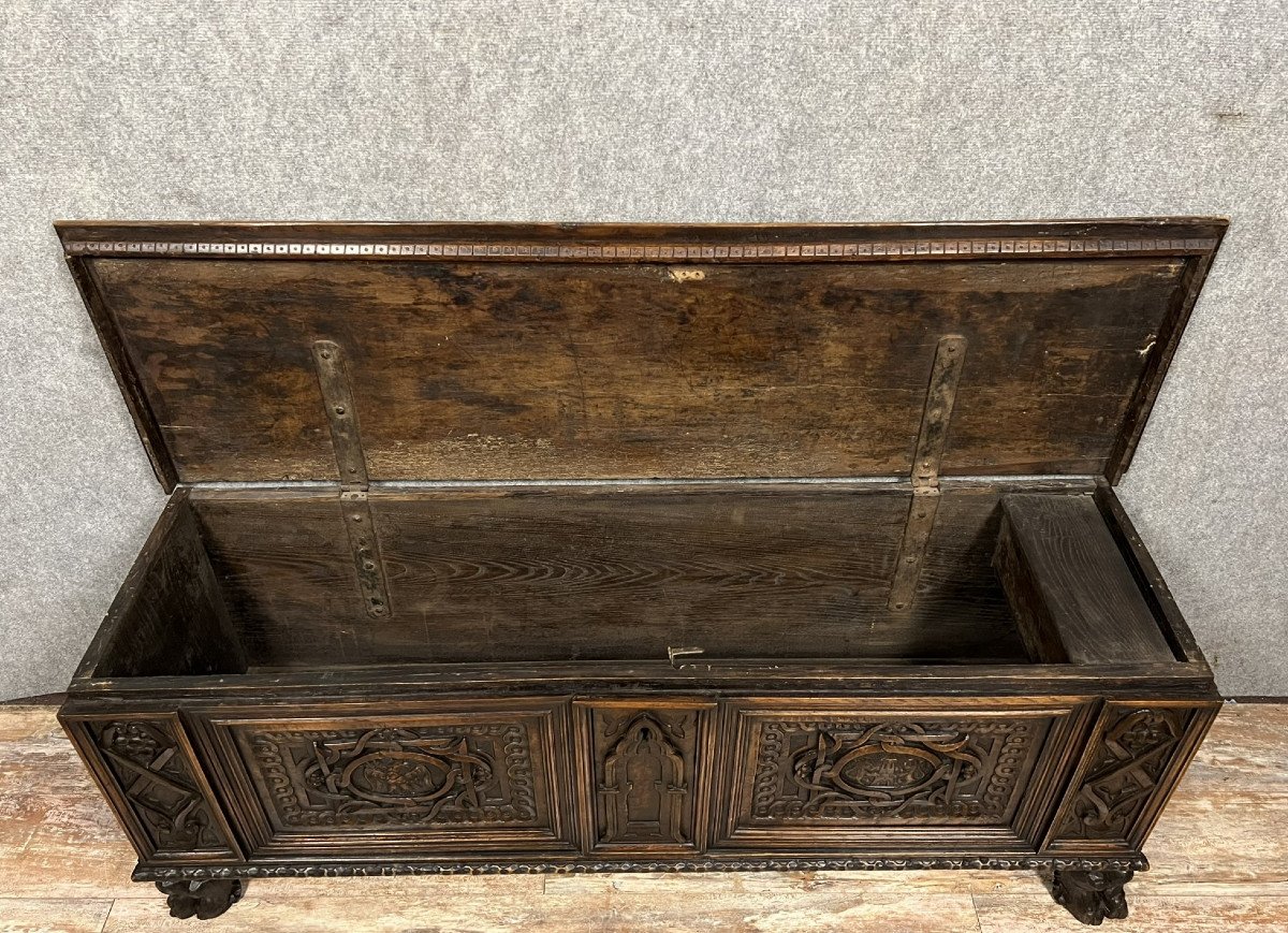 Late 17th Century Renaissance Chest In Solid Walnut -photo-4