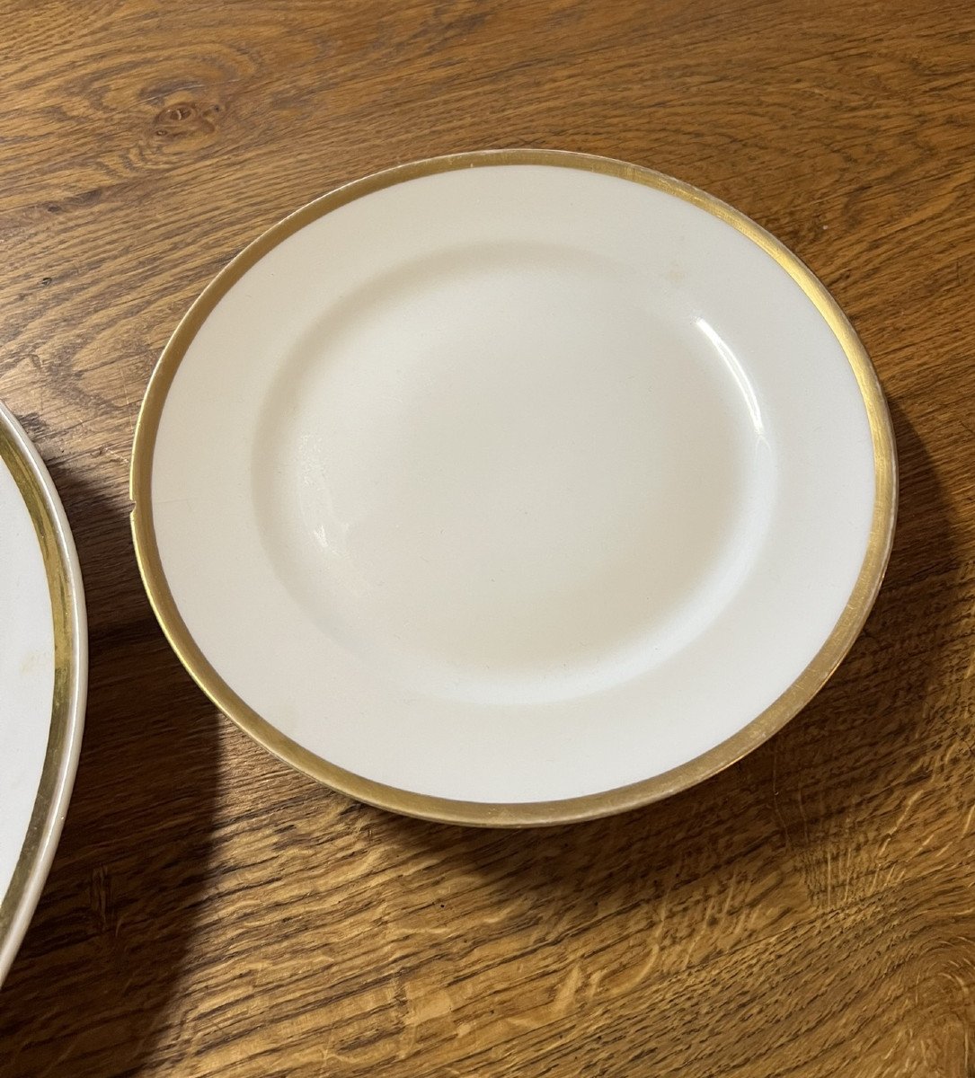 Porcelaine De Paris : 2 Grands Plats A Rehauts De Dorure -photo-4