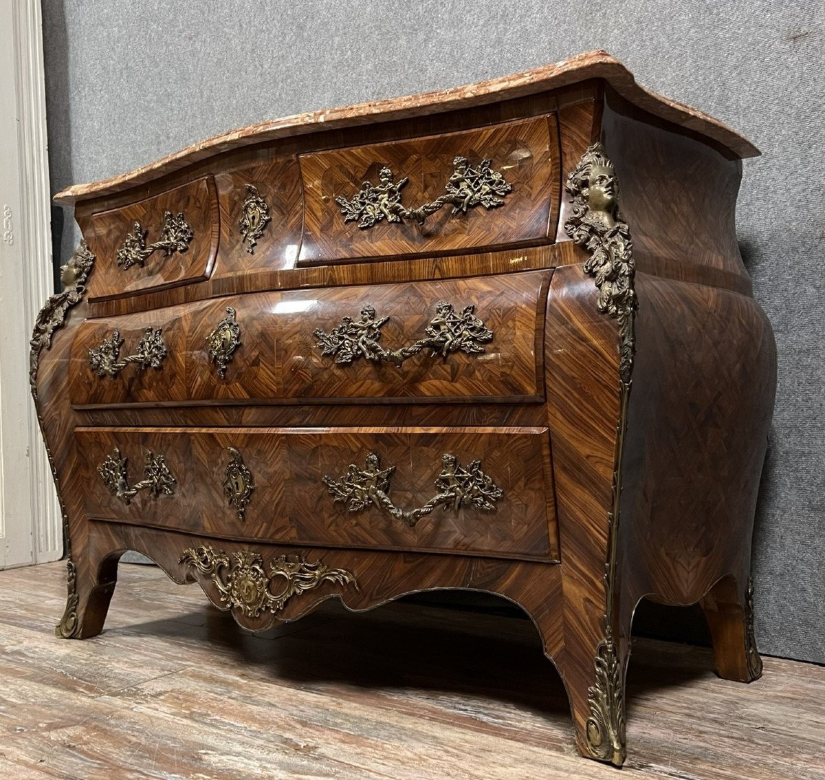 Commode Tombeau Estampillée De Style Louis XV En Marqueterie -photo-3