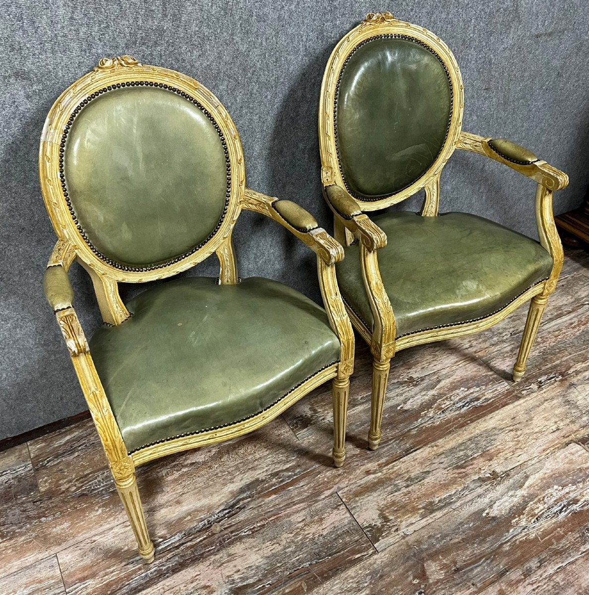 Pair Of Louis XVI Cabriolet Armchairs With Medallion Backs In Whitewashed Wood-photo-2