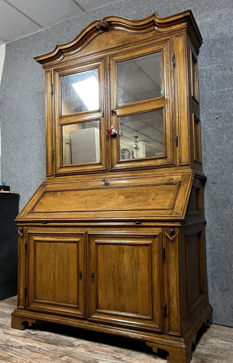 Italy 17th Century: Lombard Cabinet With Three Bodies In Walnut -photo-1